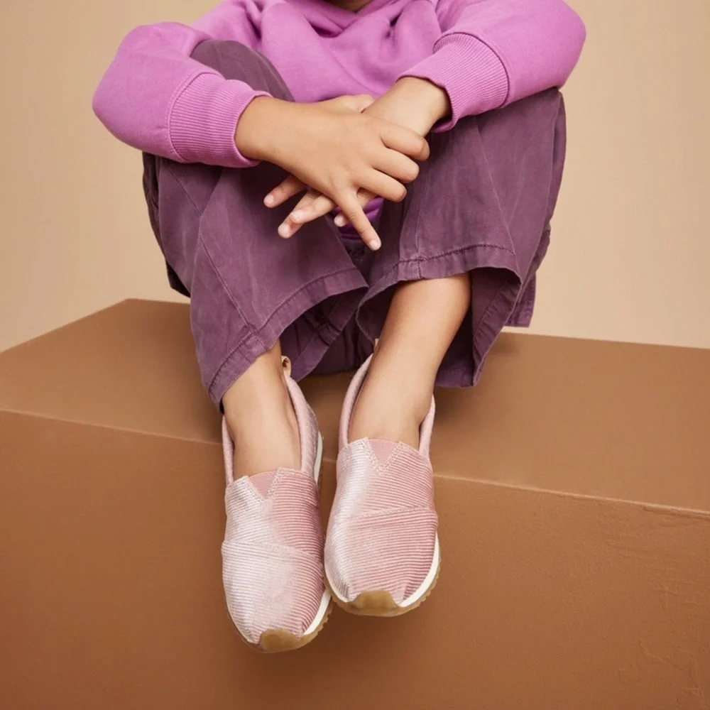 Toms Kids Moccasins in Blush and Beige